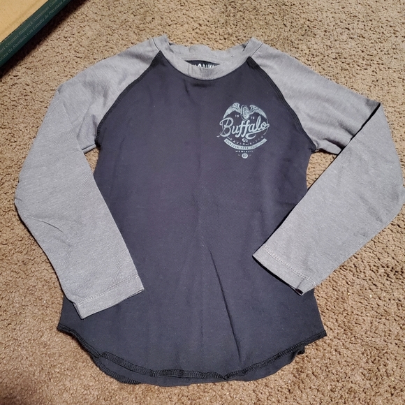 BUFFALO LONG SLEEVE - Picture 2 of 6